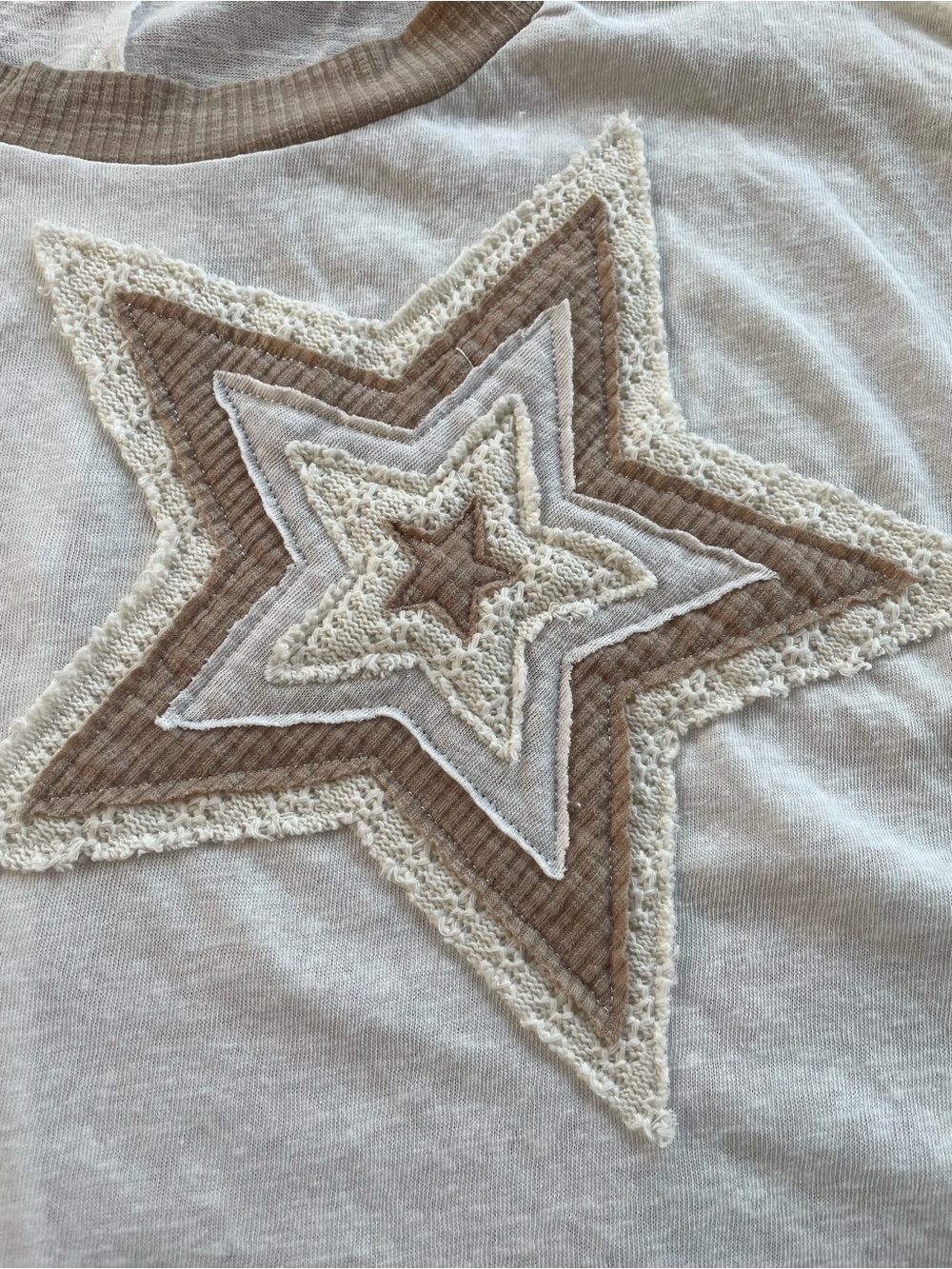 POL Oversized Star Patch Open Knit Boho Lightweight Top Cream Medium - Picture 3 of 7